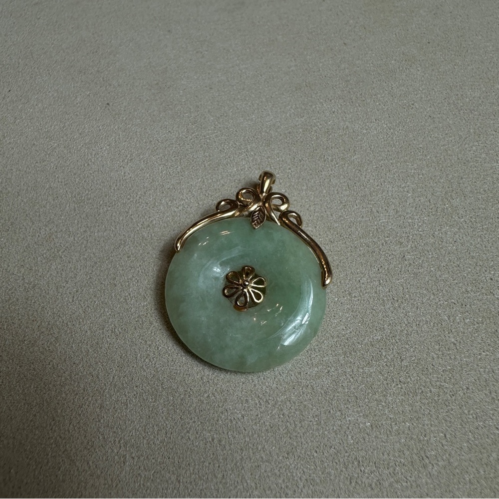 14K gold Jade Pendant Necklace Enhancer